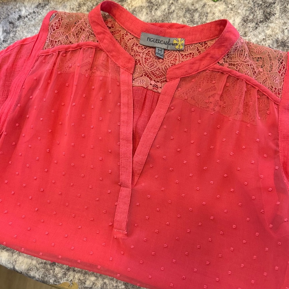 Figueroa & Flower Coral Pink Blouse Size M Swiss Dot Lace Trim Sleeveless Top